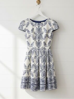 B Darlin Blue White Print Fit & Flare Dress Size 8